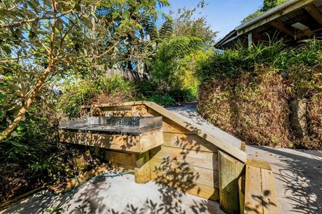 Photo of property in 27 Saxton Road, Upper Vogeltown, New Plymouth, 4310