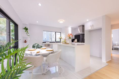 Photo of property in 7a Fairdene Avenue, Henderson, Auckland, 0610