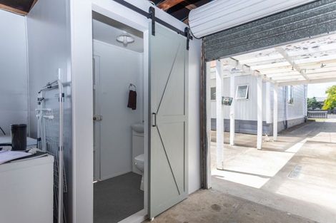 Photo of property in 64 Allardice Street, Dannevirke, 4930