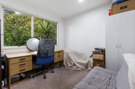 Photo of property in 11 Kilcar Place, Massey, Auckland, 0614