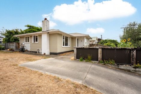 Photo of property in 18 Titoki Road, Raumati Beach, Paraparaumu, 5032