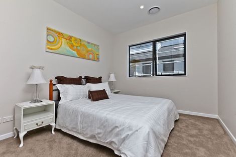 Photo of property in 30 Windlass Street, Long Bay, Auckland, 0630