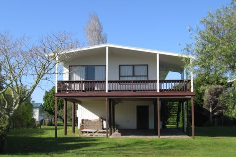 Photo of property in 37 Oyster Drive, Cooks Beach, Whitianga, 3591