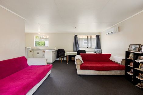 Photo of property in 79 Fairfield Road, Fairfield, Hamilton, 3214