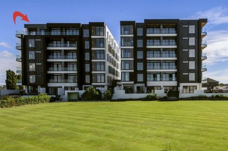 Photo of property in Frank Sargeson Apts, 506/80 Anzac Street, Takapuna, Auckland, 0622