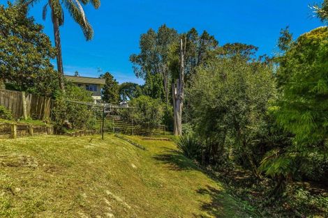 Photo of property in 1/8 Fuchsia Place, Birkdale, Auckland, 0626