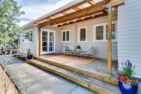 Photo of property in 702c Park Road South, Akina, Hastings, 4122