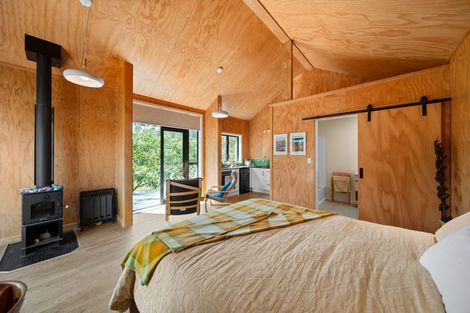 Photo of property in 8 Hawkins Drive, Martinborough, 5711