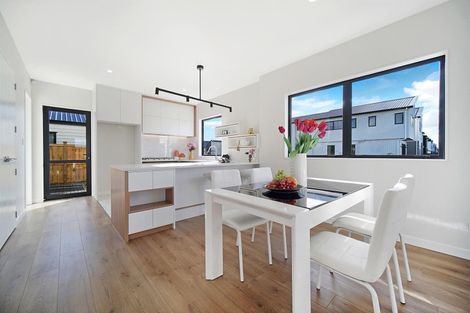 Photo of property in 45 Kaha Road, Papakura, 2110