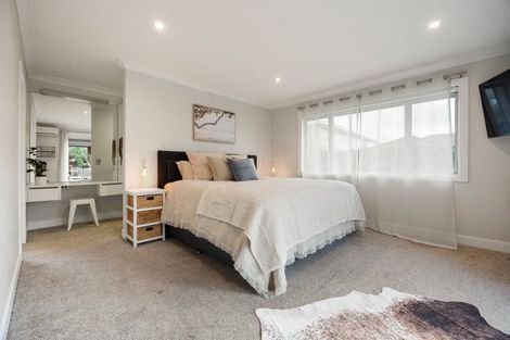 Photo of property in 32 Glaisdale Crescent, Flagstaff, Hamilton, 3210