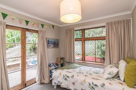 Photo of property in 95 View Road, Houghton Bay, Wellington, 6023