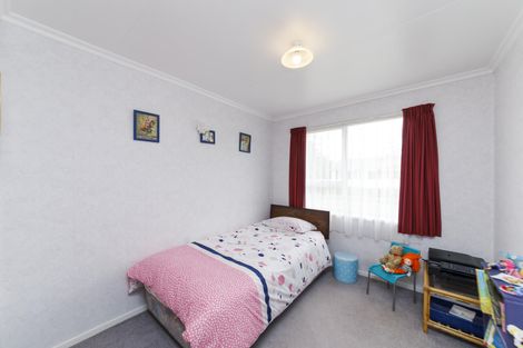 Photo of property in 24 Motuoapa Place, Kelvin Grove, Palmerston North, 4414