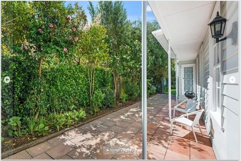 Photo of property in 1/48 Fendalton Road, Fendalton, Christchurch, 8014