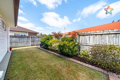 Photo of property in 37 Woodland Mews, Wainuiomata, Lower Hutt, 5014