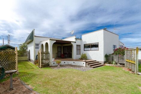 Photo of property in 107 Riverbend Road, Onekawa, Napier, 4110