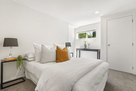 Photo of property in 4/155 Shakespeare Road, Milford, Auckland, 0620