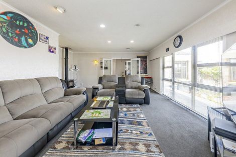 Photo of property in 18 Cameron Street, Papakura, 2110