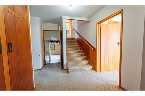 Photo of property in 12 Timaru Road, Waimate, 7924