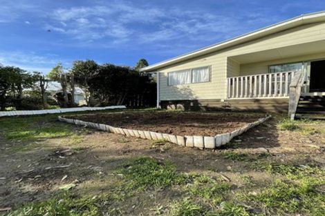 Photo of property in 21 Thomas Avenue, Te Atatu Peninsula, Auckland, 0610