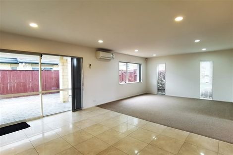 Photo of property in 7 Bendemeer Place, Flat Bush, Auckland, 2016