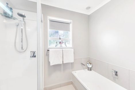 Photo of property in 16 Burtts Road, Durie Hill, Whanganui, 4500