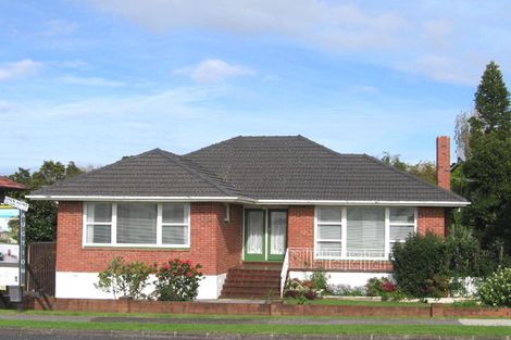 Photo of property in 9 Macleans Road, Bucklands Beach, Auckland, 2014