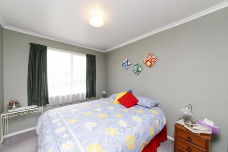Photo of property in 24 Motuoapa Place, Kelvin Grove, Palmerston North, 4414
