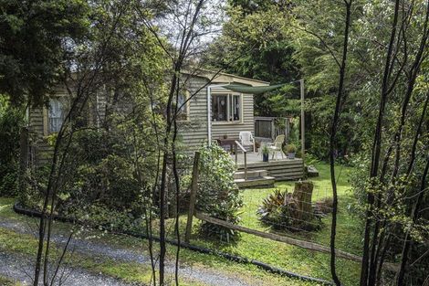 Photo of property in 64 Paparoa Station Road, Paparoa, 0571