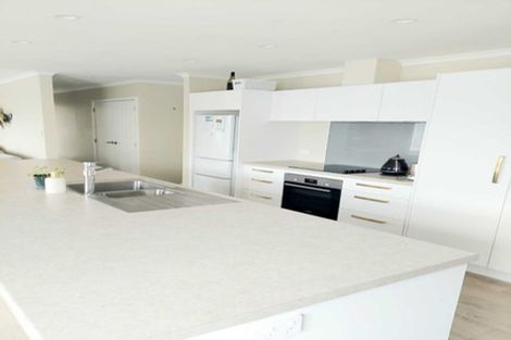 Photo of property in 17 Bell Street, Otane, 4202