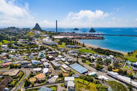 Photo of property in 11 South Road, Moturoa, New Plymouth, 4310