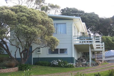 Photo of property in 18 Gray Avenue, Kuaotunu West, Whitianga, 3592