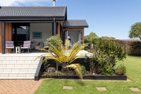 Photo of property in 24 Waterview Terrace, Omokoroa, 3114