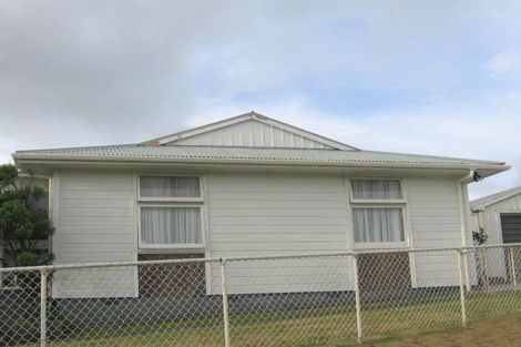 Photo of property in State Housing, 14 Tukanae Street, Strathmore Park, Wellington, 6022