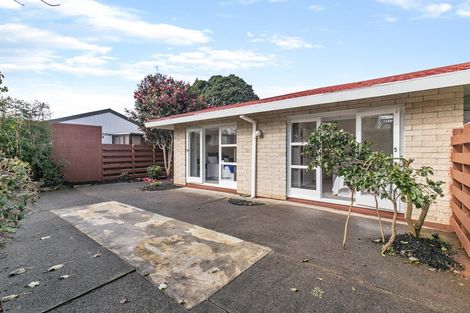 Photo of property in 4/24 Central Avenue, Papatoetoe, Auckland, 2025