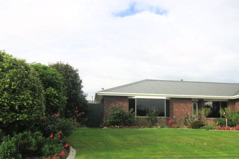 Photo of property in 6 Rothesay Place, Highbury, Palmerston North, 4412