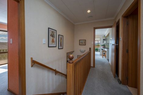 Photo of property in 8 Farnham Drive, Richmond, 7020