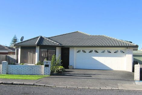 Photo of property in 2/31 Alice Avenue, Orewa, 0931