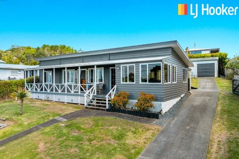 Photo of property in 16 Sea View Road, Leigh, 0985