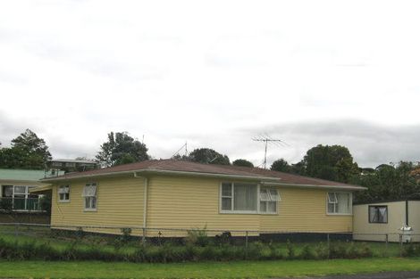 Photo of property in 8 Ivy Place, Birkdale, Auckland, 0626