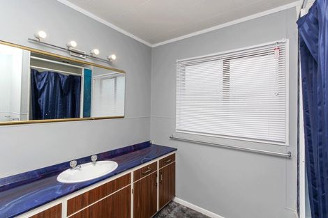 Photo of property in 5 Bronte Place, Whalers Gate, New Plymouth, 4310