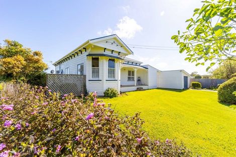 Photo of property in 23 Waitangi Road, Waverley, 4592