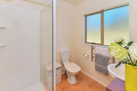Photo of property in 50 Lothian Brae, Wattle Downs, Auckland, 2103