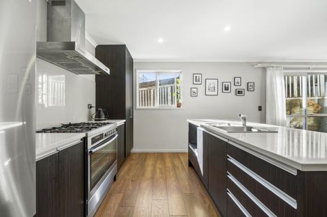 Photo of property in 59 Tamahere Drive, Glenfield, Auckland, 0629
