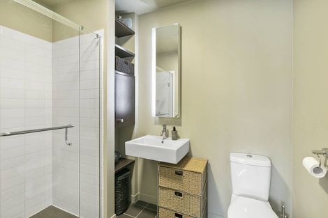 Photo of property in Montreaux Apartments, 10e/164 The Terrace, Wellington Central, Wellington, 6011
