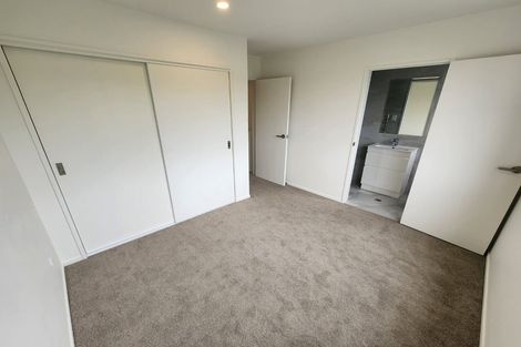 Photo of property in 33b Crestview Rise, Papakura, 2110