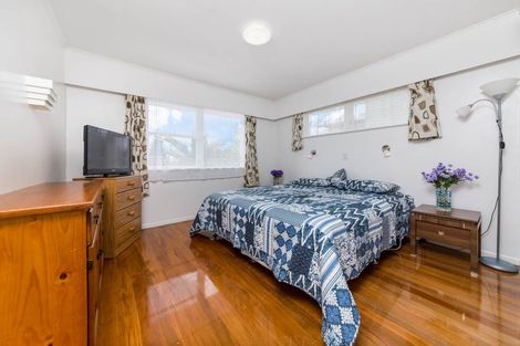 Photo of property in 5 Shanaway Rise, Hillcrest, Auckland, 0627