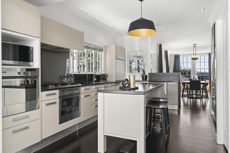 Photo of property in 12 Paritai Drive, Orakei, Auckland, 1071