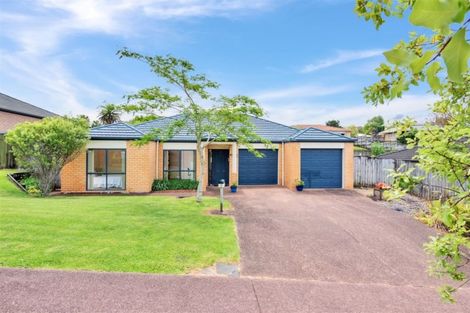 Photo of property in 19 San Pedro Place, Henderson, Auckland, 0612