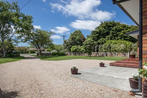 Photo of property in 281 Shakespeare Street, Leamington, Cambridge, 3432