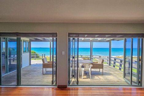 Photo of property in 167 Pukehina Parade, Pukehina, 3189